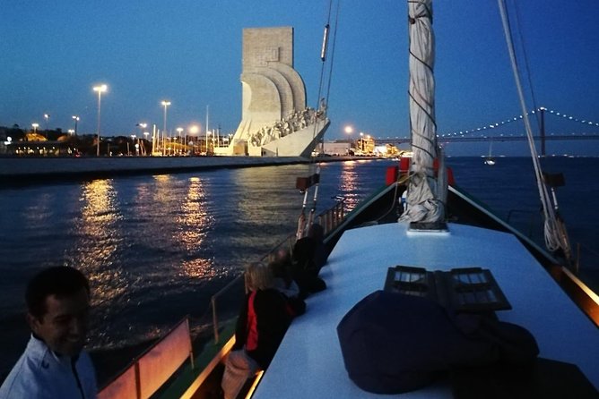 2-Hour Lisbon Traditional Boats Sunset Cruise with White Wine - Lisbon Cathedral and Santa Engrácia: The Old Faith, From a Boat Seat