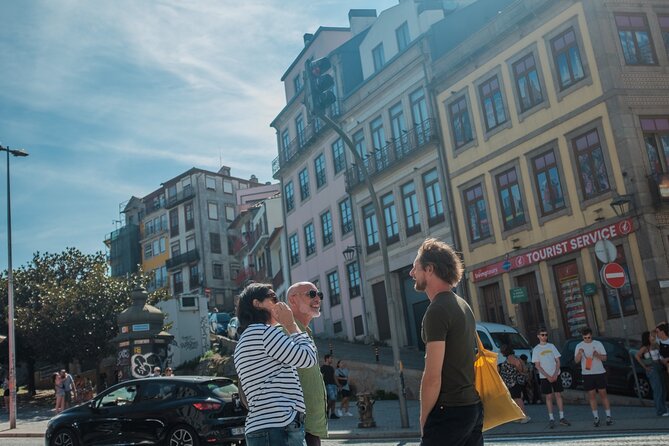 3-hour private guided walking tour of the BEST of Porto - Miradouro da Vitória plus Livraria Lello: views and culture, side by side