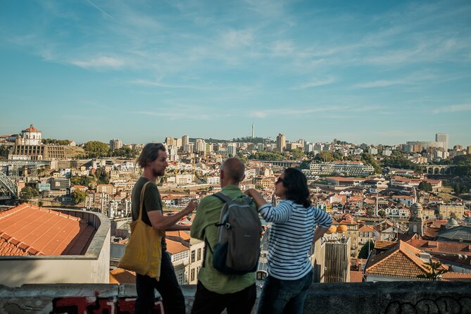 3-hour private guided walking tour of the BEST of Porto - Avenida dos Aliados: why ending here helps your next move