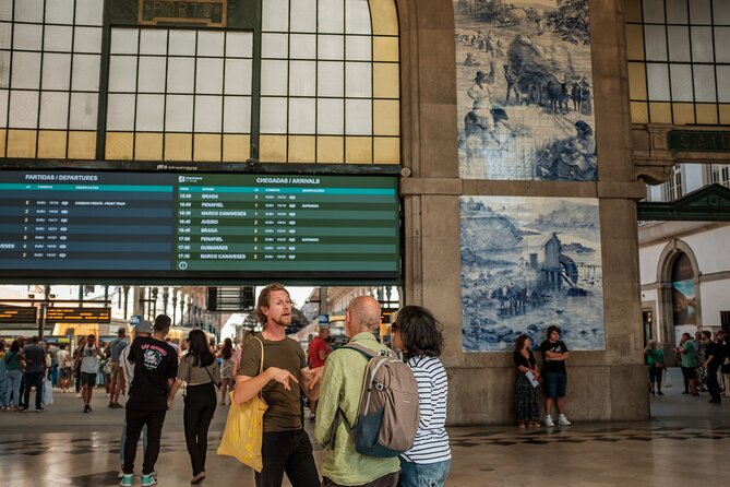3-hour private guided walking tour of the BEST of Porto - Price and value, what $204.46 per group really means