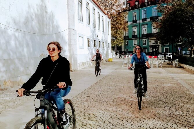7 Hills and 14 Viewpoints - Lisbon E-Bike Tour - A 7 hills e-bike tour that feels like two cities at once
