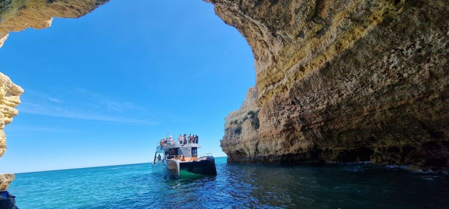 Albufeira: Coastline and Benagil Caves Tour by Catamaran - The coastline cruise: from São Rafael to Albandeira’s natural arch