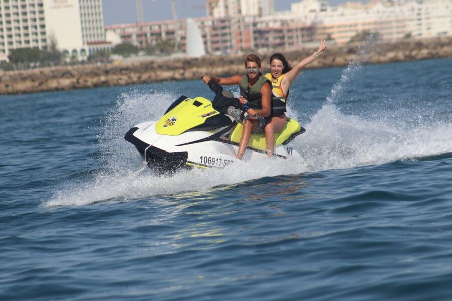 Albufeira: Jet Ski Rental - Closed-Circuit Riding: Real Speed With Extra Safety