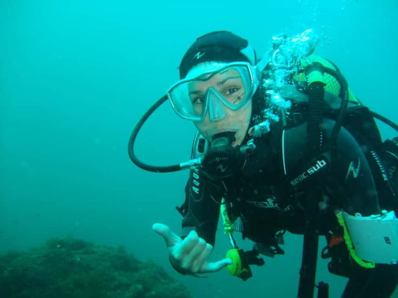 Albufeira: Scuba Diving Experience for Beginners - Easydivers in Albufeira, Small Group Energy, and Instructor Languages