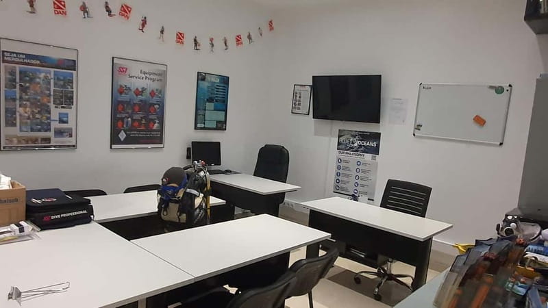 Albufeira: Scuba Diving Experience for Beginners - The Boat Trip and Your One Guided Sea Session in Albufeira