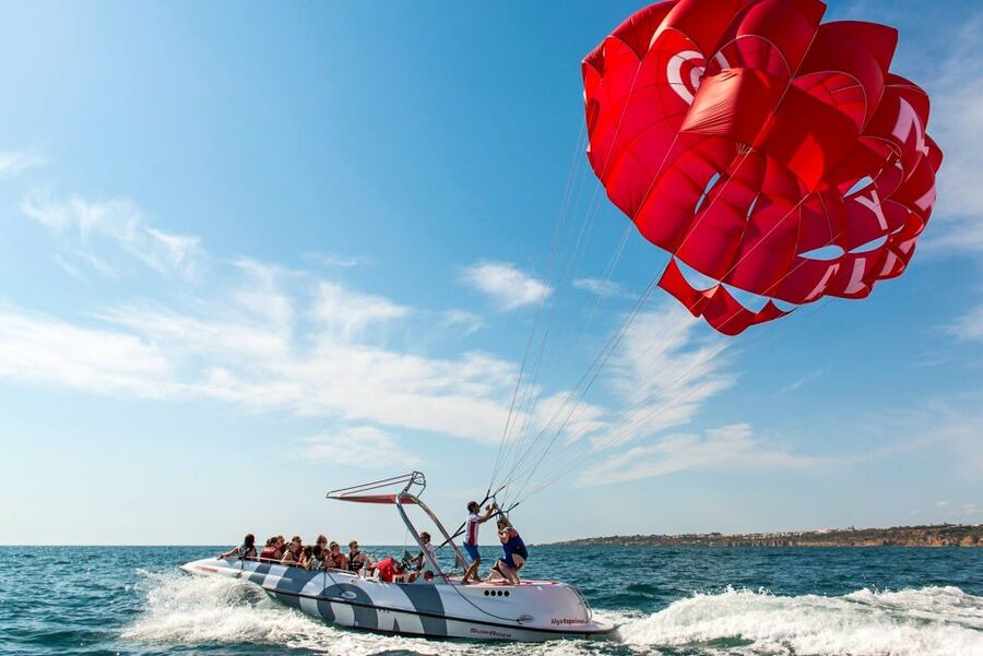 Albufeira: Single, Double or Triple Parasailing Tour - Where You Meet the Team at Albufeira Marina