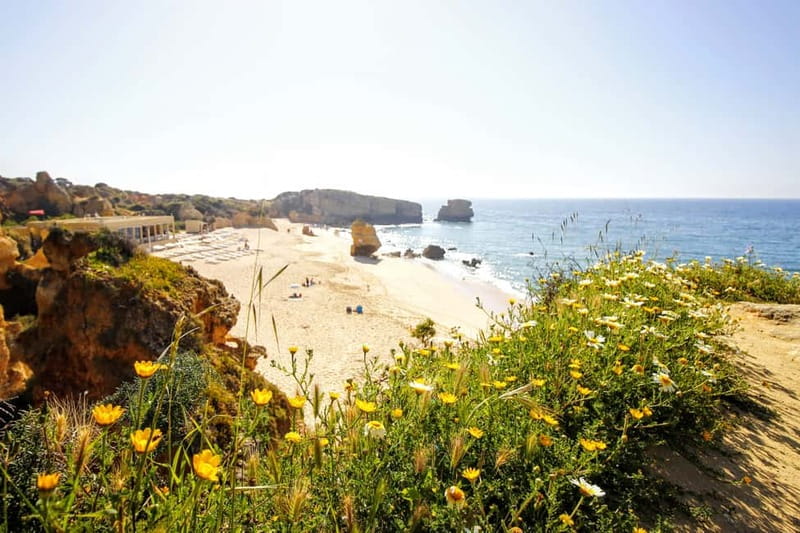 Albufeira: Tuk Tuk Ride with Old Town and Beaches - The 2-hour loop, West to East, with sensible pacing