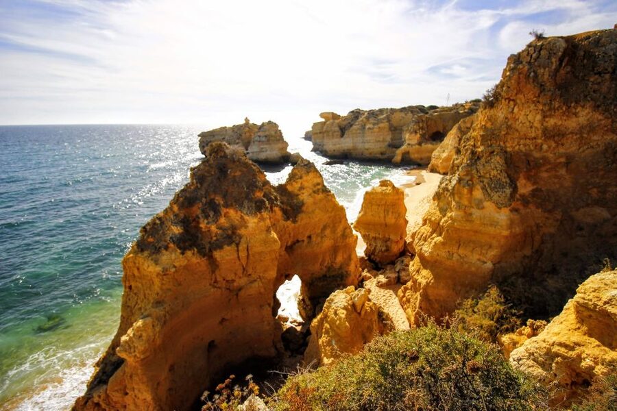 Albufeira: Tuk Tuk Ride with Old Town and Beaches - Albufeira Old Town: narrow streets, monuments, and photo angles