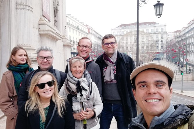 Alfama and Mouraria Tour - The oldest neighbourhoods in Lisbon - Casa dos Bicos and the quick hits that build context