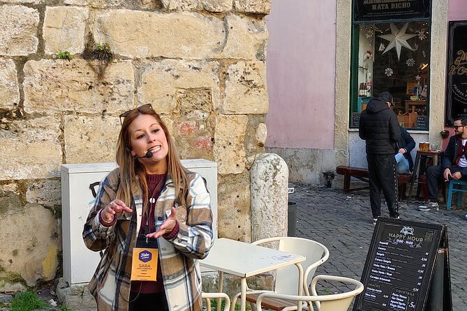 Alfama Tour in Lisbon Old Town - Stop 1: Casa dos Bicos and the blue umbrella vibe