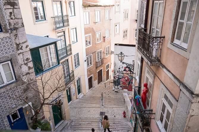 Alfama Walking Tour Lisbon - Price and Value: How This Tour Gets So Cheap