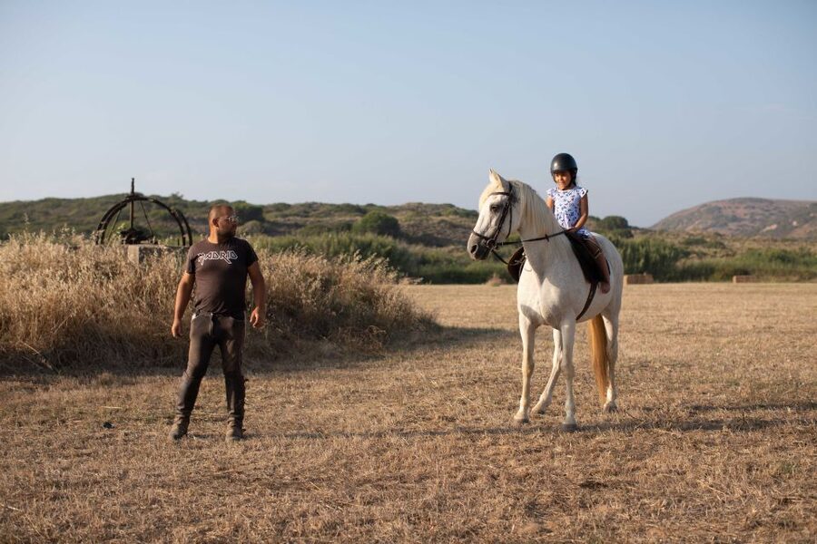 Algarve: 1-Hour Carrapateira Horseback Riding Tour - What Happens Before You Ride: Horse Time Starts Early