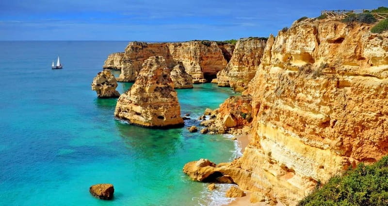 Algarve Adventures from Lisbon + Benagil Cave Boat Tour! - Small details that matter: shoes, sun, and real walking time