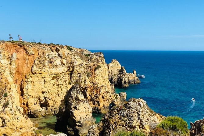 Algarve: Lagos Sightseeing guided Tour with e-bikes - The Fisherman Trail to Praia da Luz: where the coast feels lived-in
