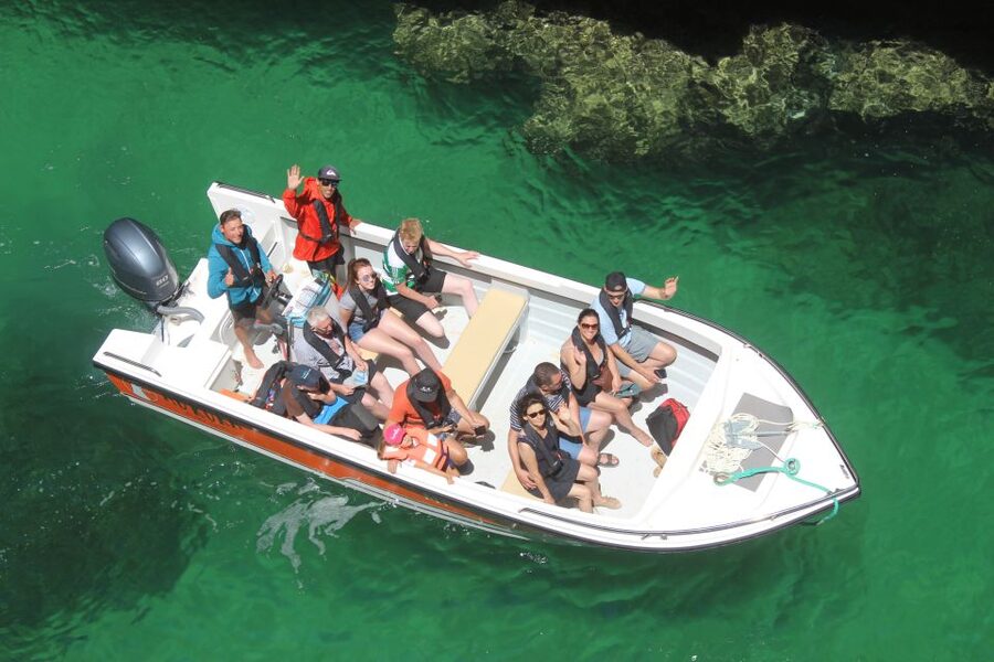 Armação de Pêra: Guided Boat Tour of Benagil's 15 Best Caves - Who should book this Benagil caves cruise from Aurora Boat Trips