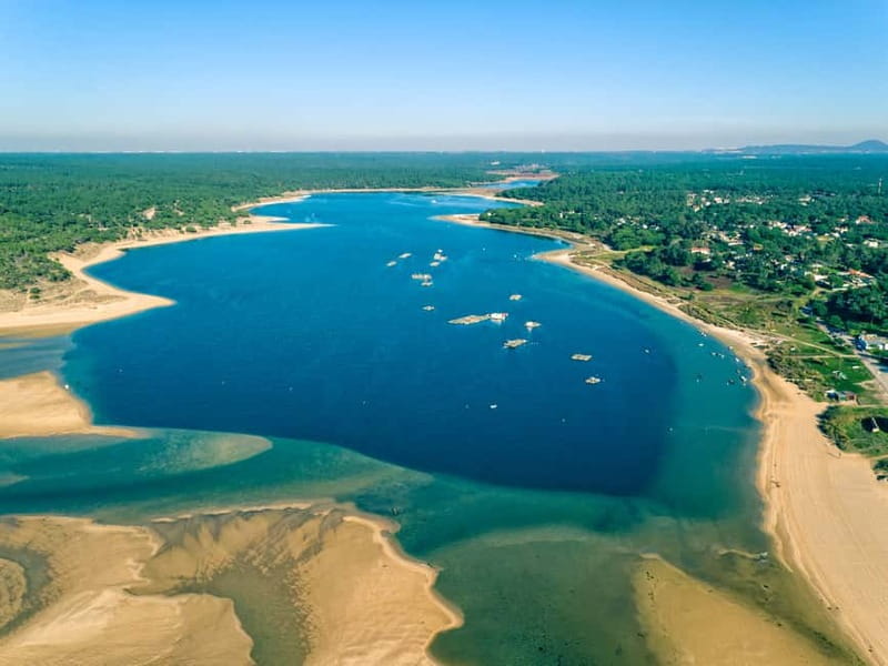 Arrabida Wine Tour - Lisbon: Wineries-Tastings-Tile Factory - The 25 de Abril Bridge start, a bold first minute