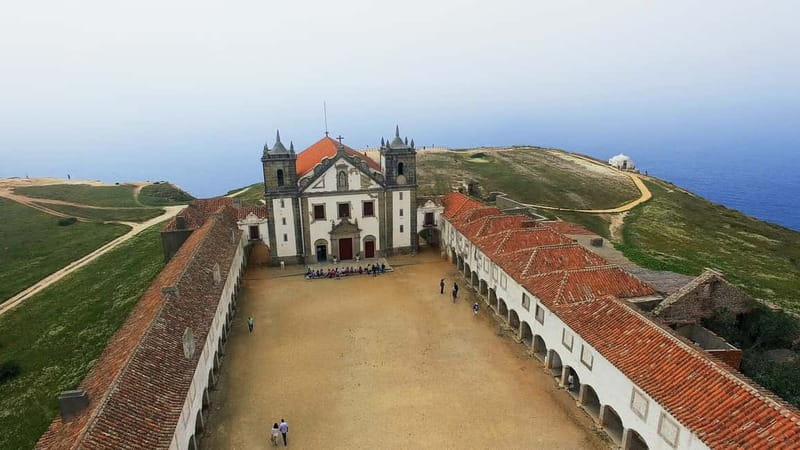 Arrabida Wine Tour - Lisbon: Wineries-Tastings-Tile Factory - Quinta de Catralvos, family vineyard views and the food-first tasting