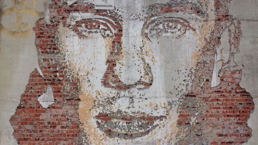 Aveiro: Stories, Canals, and Tiles Guided Walking Tour - Who should book this tour, and who should look for an alternative