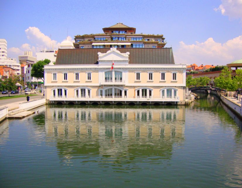 Aveiro: Walking Tour, Boat Cruise, Sweets & Church Entrance - The Break Between Walk and Boat: A Small Pause That Helps