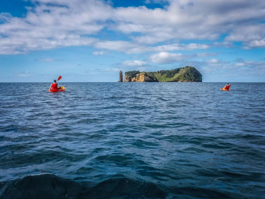 Azores: Vila Franca do Campo Islet Kayaking Experience - Marina start, equipment set-up, and what the first 30 minutes feel like