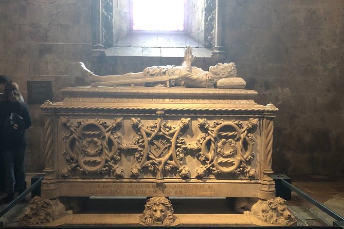 Belem and Jeronimos Monastery Guided Small Group Walking Tour - Padrão dos Descobrimentos and the Monument to the Discoveries ending