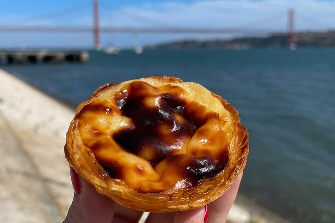 Belém Tour: Jerónimos Cloisters + Pastel Tasting - Logistics and comfort tips for a smooth 3-hour day
