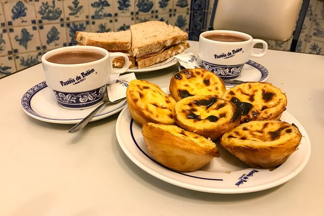 Belem Walking Tour with Pastéis Tasting and Jerónimos Monastery - Igreja de Santa Maria de Belém: the included finish at Vasco da Gama’s tomb