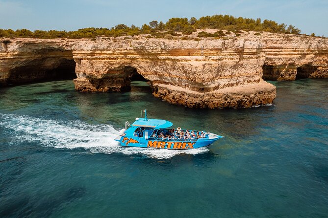 Benagil Caves and Dolphin Watching - 2.5h - Benagil caves from the boat: great photos, limited access