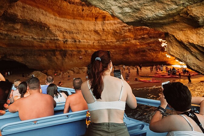 Benagil Caves and Dolphin Watching - 2.5h - Crew energy and information: why commentary matters on this coast