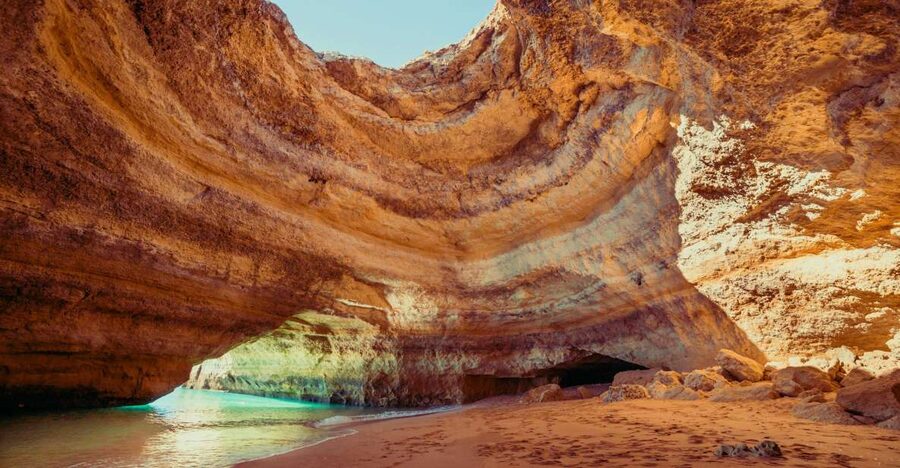 Benagil: Caves, Coves & Secret Beaches Guided Kayaking Tour - Getting to O Pescador Benagil: parking and start-time reality
