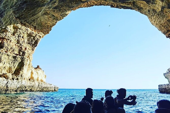 Benagil Caves Tour from Portimao - Boat comfort, safety, and what to expect when the sea is rough