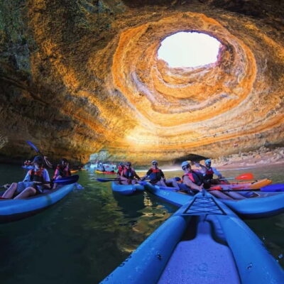 Benagil: Guided Kayak Tour inside caves and Praia da Marinha