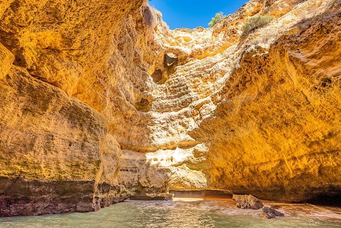 Benagil & Marinha Boat Tour - Boat comfort, seating, and choppy-water reality checks