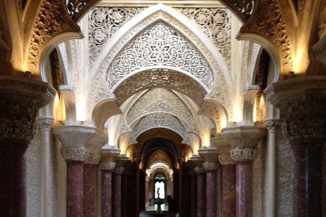 Bestseller Private Tour Sintra-Cascais with Hotel pick up - Regaleira’s tunnels and the well of initiation