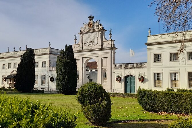 Bestseller Private Tour Sintra-Cascais with Hotel pick up - Pena Palace: the romantic icon, plan for queues