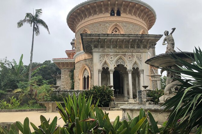 Bestseller Private Tour Sintra-Cascais with Hotel pick up - Praia das Maçãs lunch, then a fast taste of Seteais