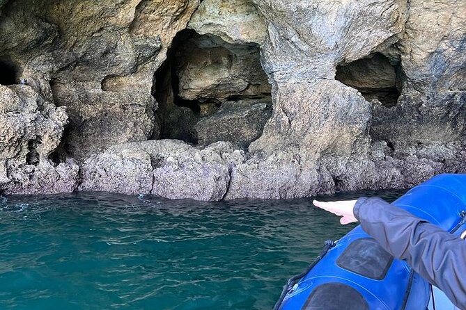 Boat trip along the Golden Coast and Benagil Caves - Praia de Vale de Centeanes: A Beach Stop That Helps You Scale the Coves