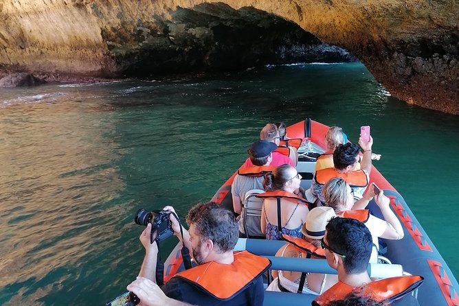 Boat trip to the caves of Benagil - Algar de Benagil: The Hole in the Roof Up Close