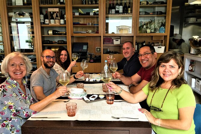 Braga & Guimarães Small Group Tour: Lunch & All Tickets Included - The Diana Restaurant Lunch Stop, Vinho Verde With Real Flavor