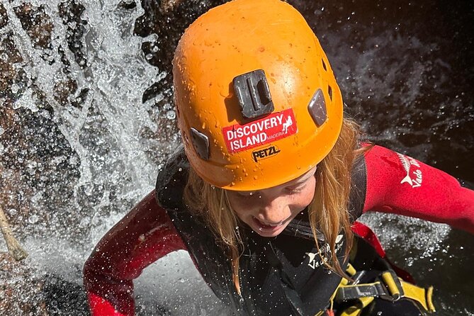 Canyoning Experience Level I Beginners in Ribeira das Cales - Your morning flow, from the 9:00 am meeting point to being geared up