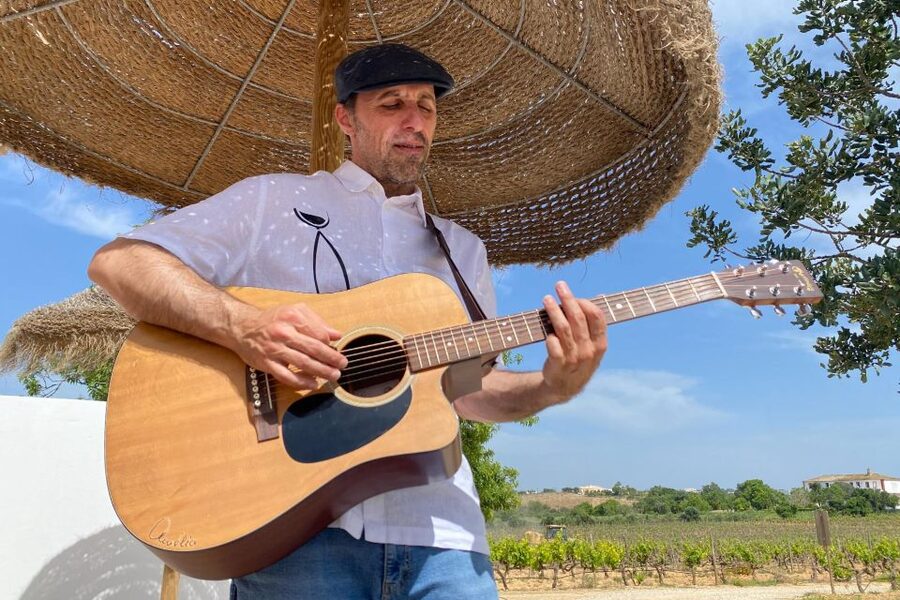 Carvoeiro/Portimão/Alvor: Wine Tour w/ Tasting, Tapas, Music - Who should book, and who should skip it