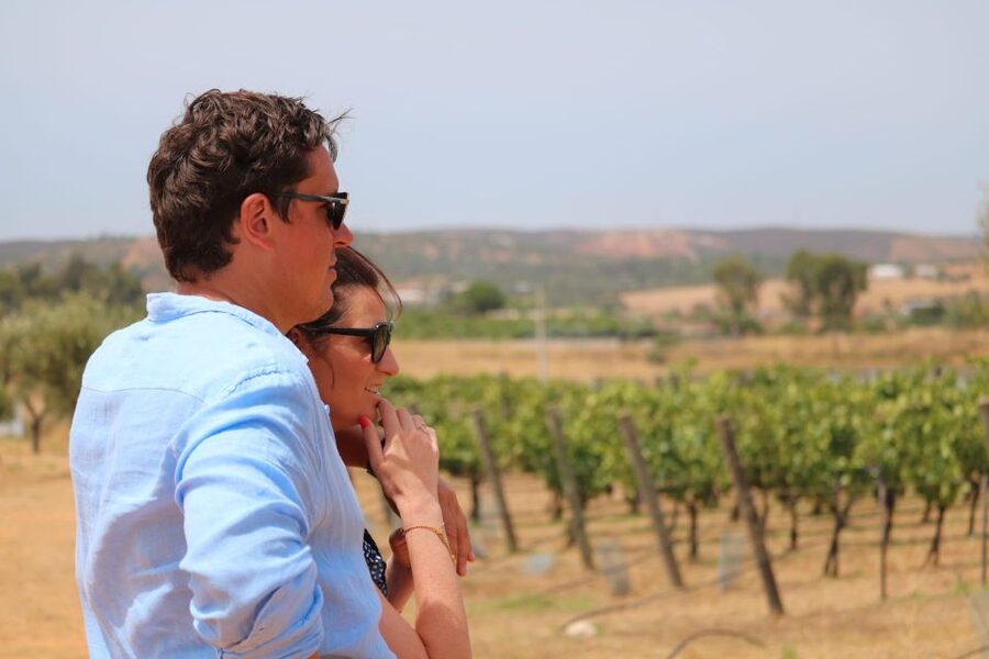 Carvoeiro/Portimão/Alvor: Wine Tour w/ Tasting, Tapas, Music - The tasting and tapas: 4 wines, 4 pairings, and pacing