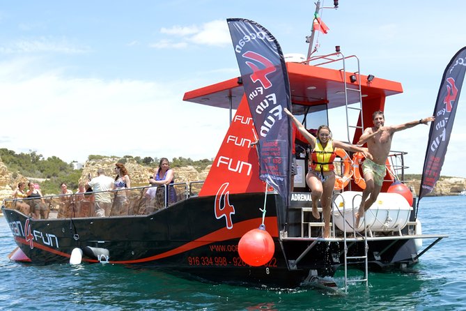 Catamaran Tour to Benagil Caves - Crew Energy and On-Board Comfort: Guide, Captain, and Safety