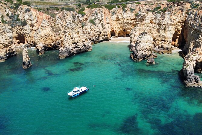Coast Cruise Trip to Ponta da Piedade from Lagos - Getting there smoothly: the Lagos Train Station check-in setup