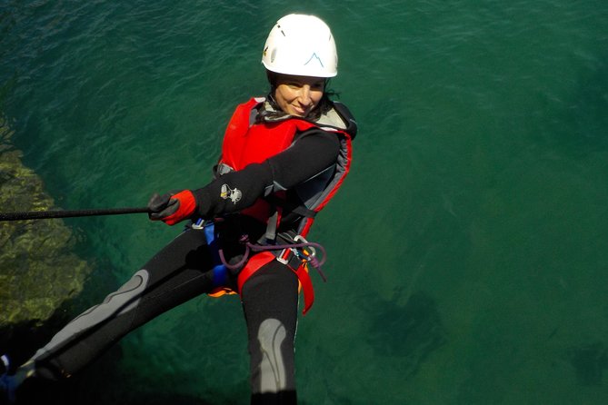 Coasteering at Portinho da Arrábida - Safety, technique, and why the guides get 5-star praise