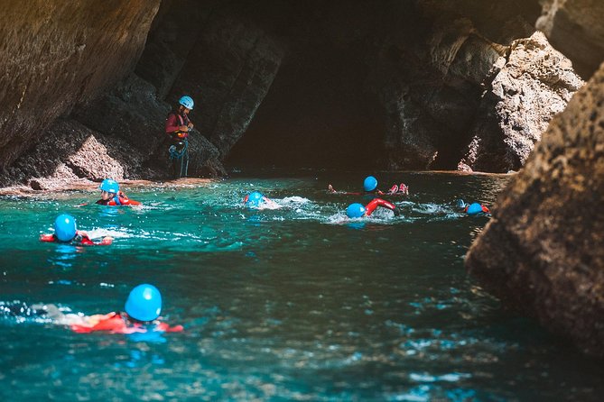 Coasteering in the Arrabida Natural Park (Lisbon region) - What you get in the kit, and what you should bring anyway