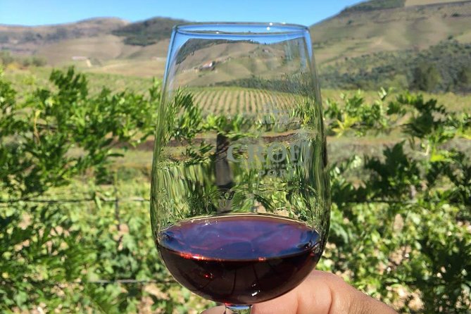 Day Trip Through the Enchanting Douro Valley #DuckSideOfPorto - Why the Douro feels more real when you start in Porto