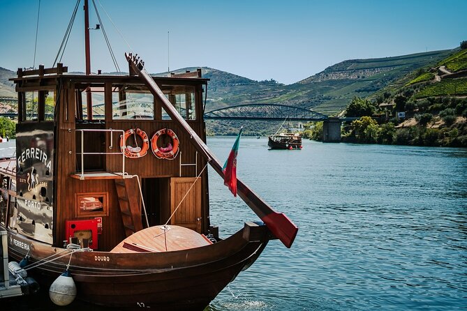 Douro Tour with Wine Tasting, River Cruise and Visit to Lamego - The drive on National Road 222 and the tunnel moment