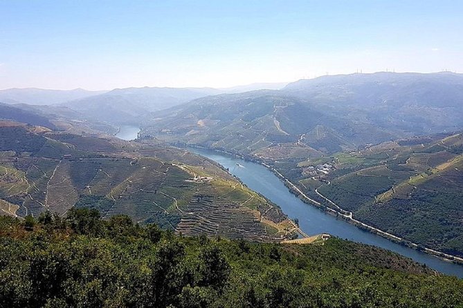 Douro Valley: private tour with lunch and wine estate all inclusive - Cais do Pinhão and the rabelo boat cruise (weather matters)