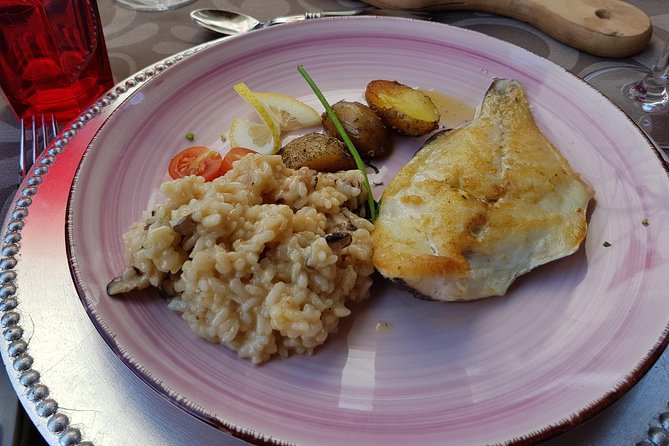 Douro Valley Wine Tour: 3 Vineyard Visits, Wine Tastings, Lunch - A Ten-Hour Douro Day From Porto